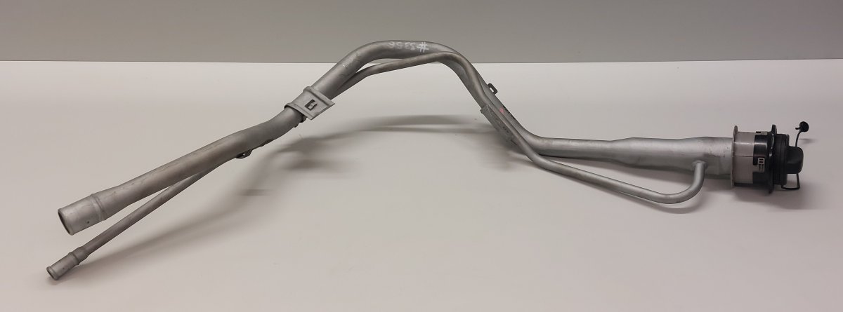Subaru Forester Fuel Tank Filler Neck 42066SG020 Fuel Tank Filler Neck SUBARU FORESTE...