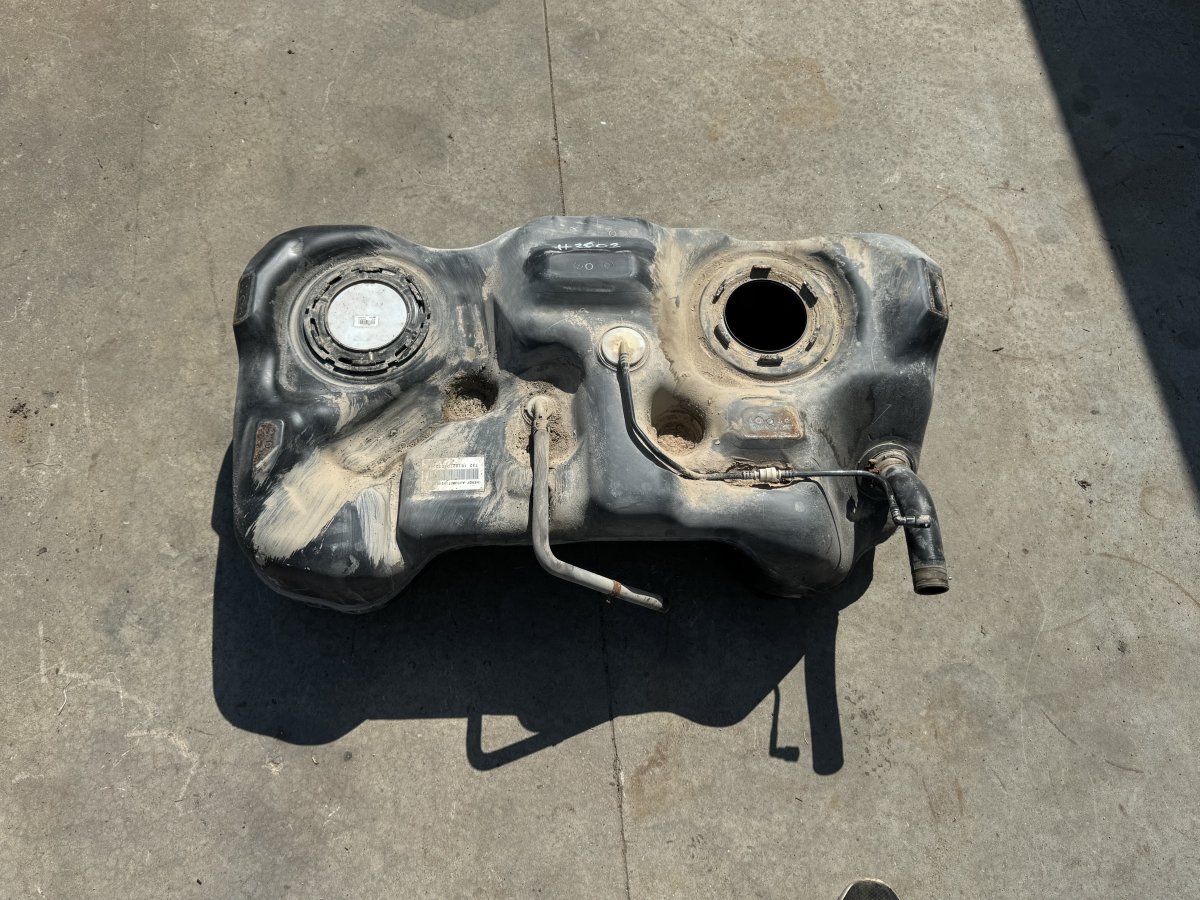 Nissan X-Trail / Rogue топливный бак 172054BB1A Fuel Tank NISSAN X-TRAIL III (T32) (...