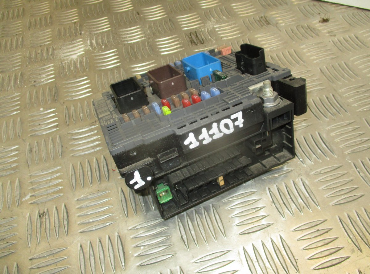 Peugeot 508 Fuse box Fuse box PEUGEOT 508 I (W23) (2010-2018)

Part ...