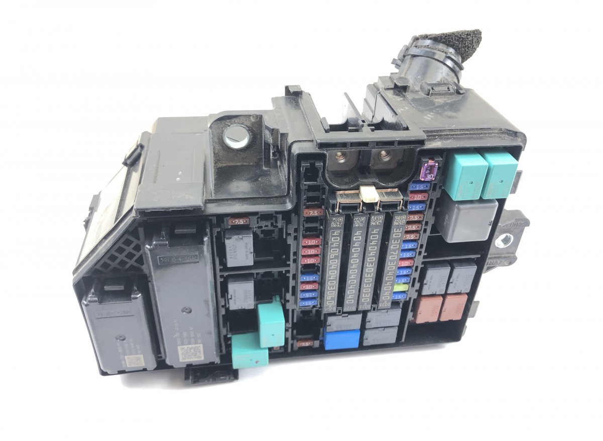 Honda Civic Fuse box 1E1006MAJ01 Fuse box HONDA CIVIC XI (FE, FL) (2...