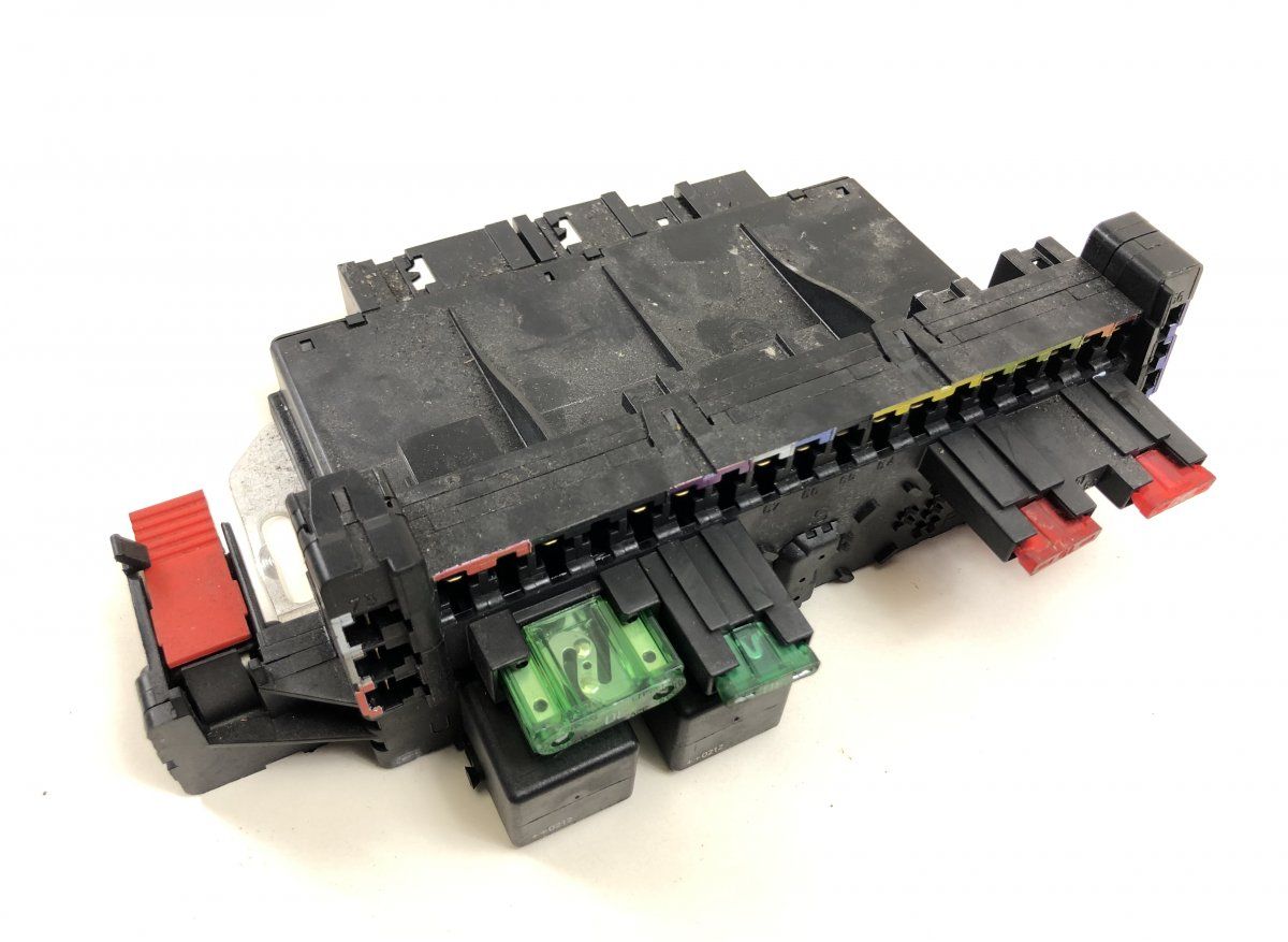 05045139 05045135 05045131 Fuse box MERCEDES-BENZ SL-CLASS (R230) (2001-2012)
