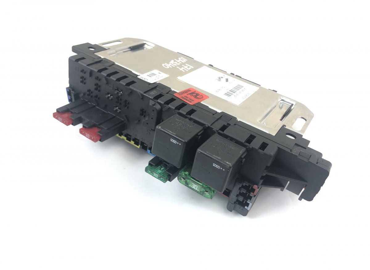 05045139 05045135 05045131 Fuse box MERCEDES-BENZ SL-CLASS (R230) (2001-2012)