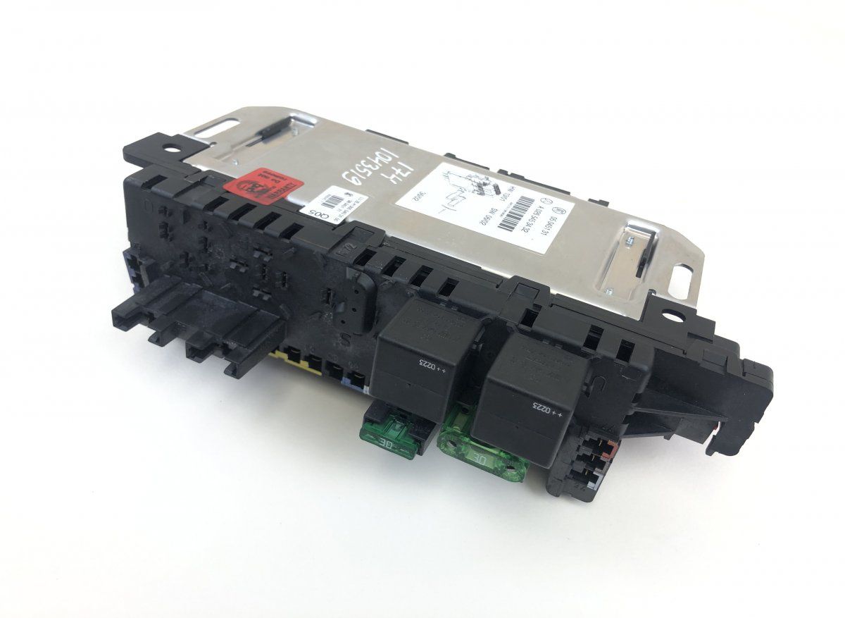 05045139 05045135 05045131 Fuse box MERCEDES-BENZ SL-CLASS (R230) (2001-2012)