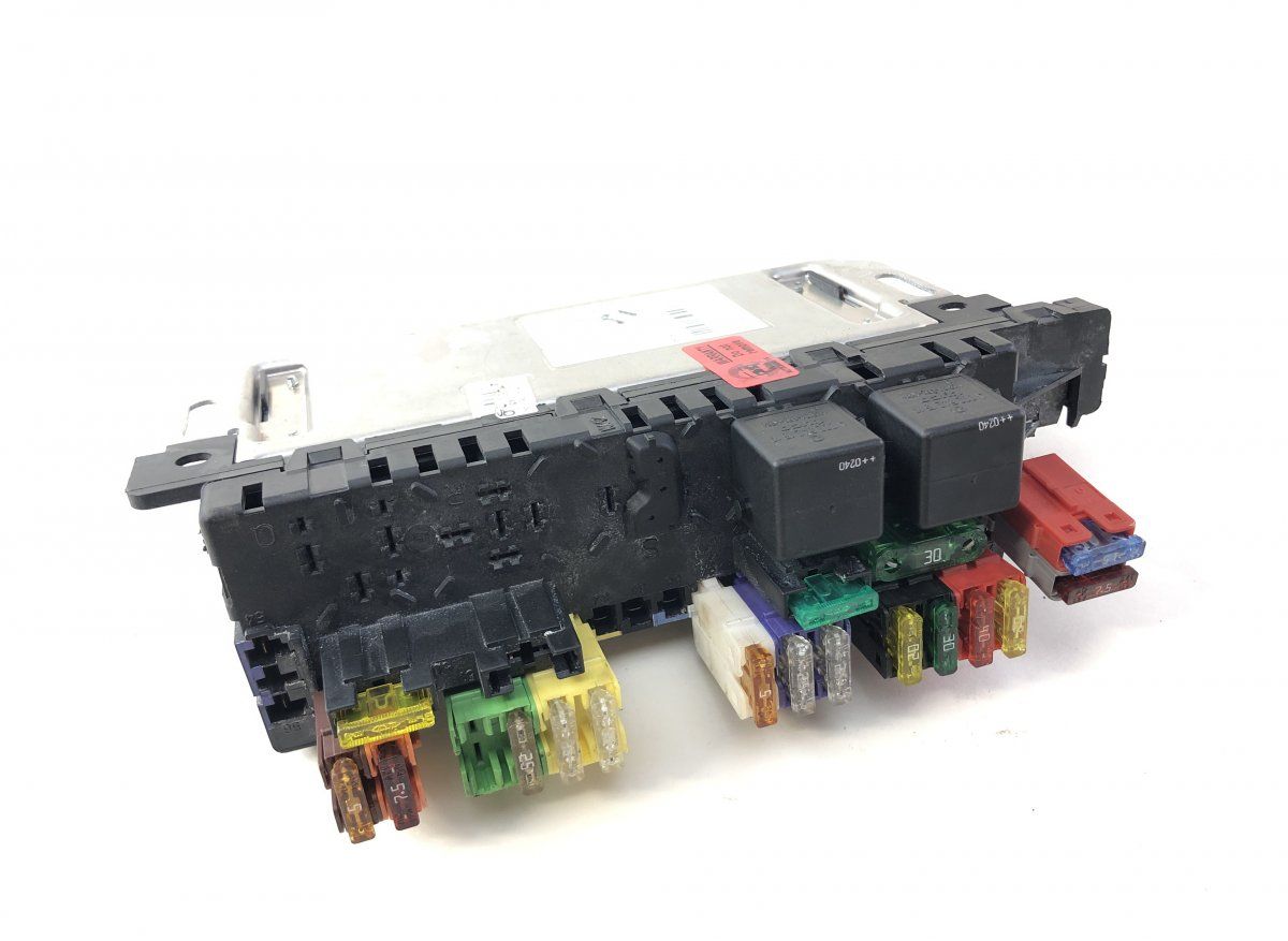 05045139 05045135 05045131 Fuse box MERCEDES-BENZ SL-CLASS (R230) (2001-2012)