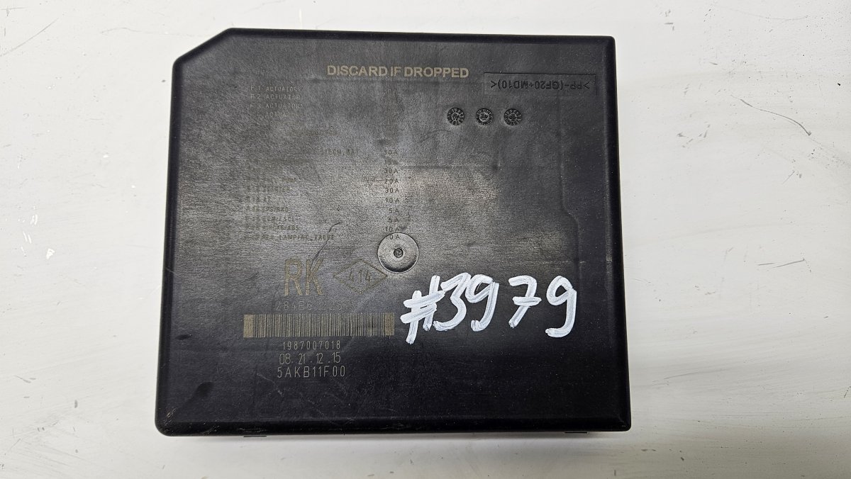Renault Talisman Fuse box 284B62281R 5AKB11F00 Fuse box RENAULT TALISMAN ...