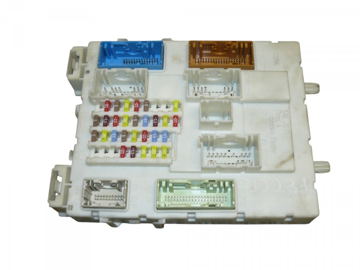 Ford Focus Fuse box BV6N14A073FT Fuse box FORD FOCUS III (2010-2018...