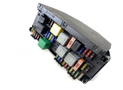 F005V01064 F005V01024 F005V01303 F005V01025 F005V01202 F005V01063 F005V01059 Fuse box MERCEDES-BENZ C-CLASS (W204) (2007-2013)