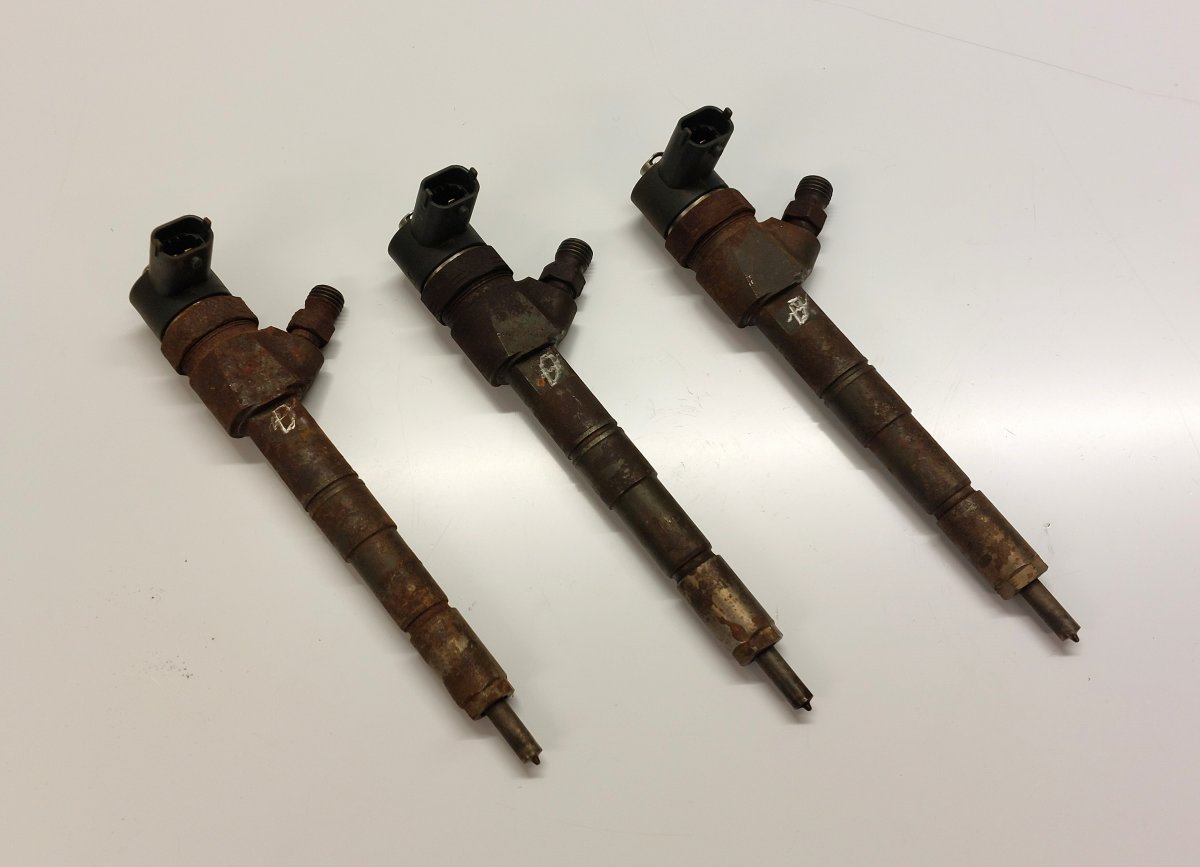 Opel Insignia (A) Fuel Injector 0445110327 8K61LSAAA Fuel Injector OPEL INSIGNI...