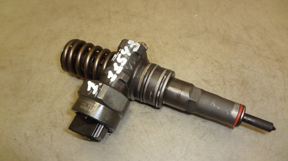 0414720007 Fuel Injector AUDI A4 (B5) (1994-2001)