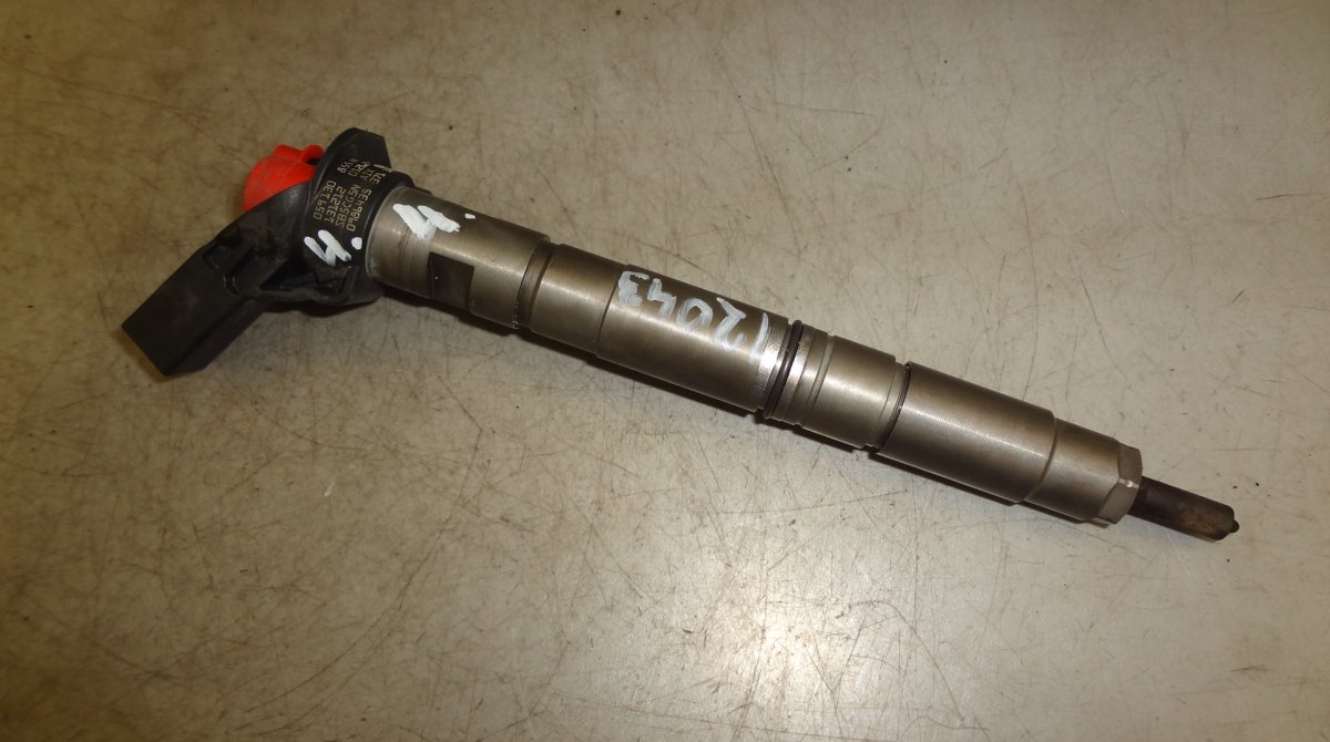 Volkswagen Phaeton Fuel Injector Fuel Injector VW PHAETON (3D) (2002-2016)

Part...