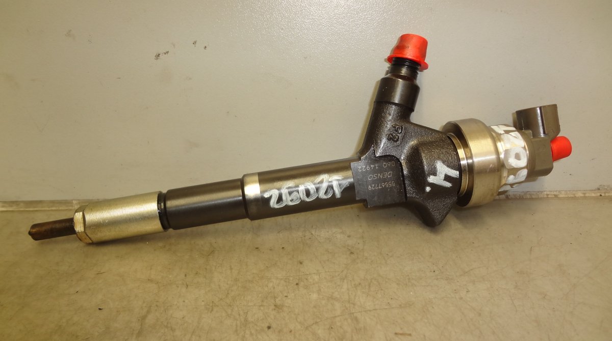 Opel Astra (H) Fuel Injector Fuel Injector OPEL ASTRA J (P10) (2009-2015)

P...