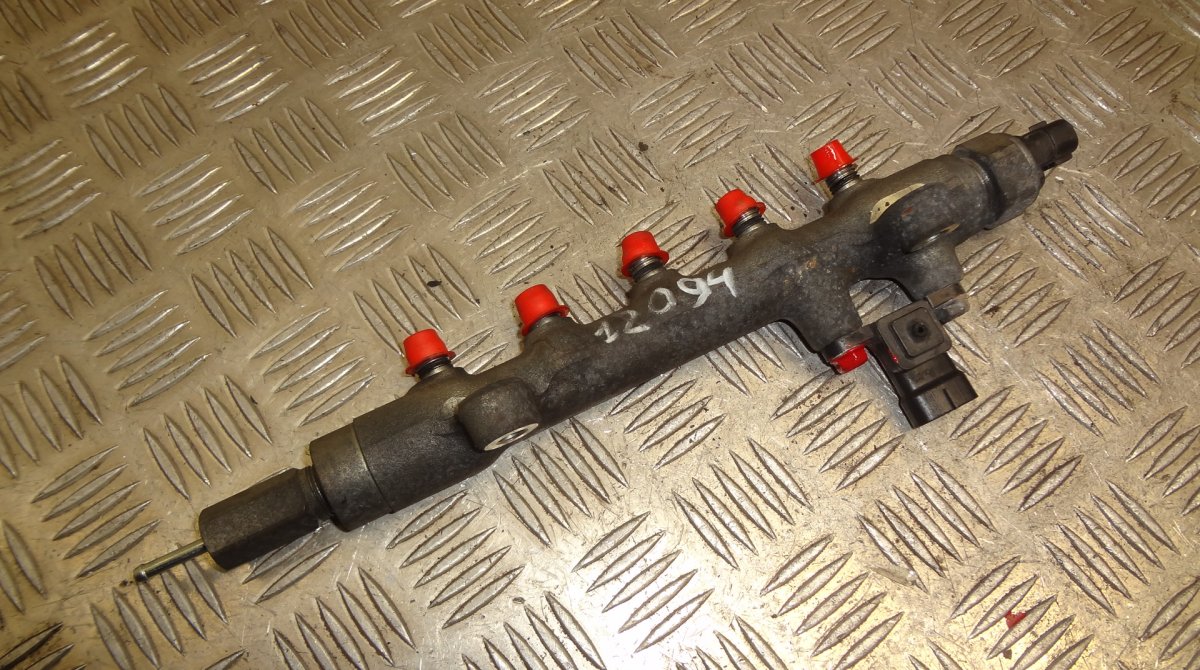 Mazda CX-7 Fuel Distributor / fuel rail Fuel Distributor / fuel rail MAZDA CX-7 (ER) (2...