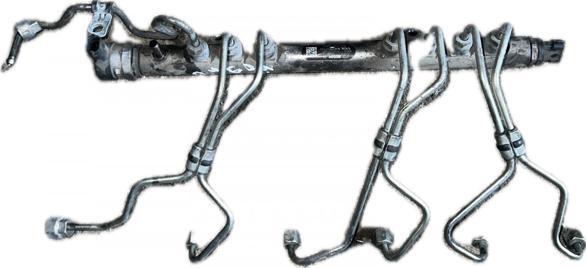 Volvo V70 Fuel Distributor / fuel rail