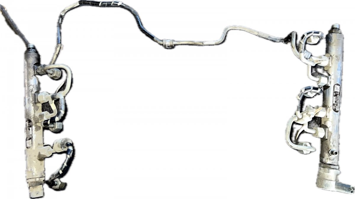 Land Rover Range Rover Sport (L494) Fuel Distributor / fuel rail Fuel Distributor / fuel rail LAND ROVER RANGE R...