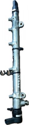 A6110700395 0445214038 Distributeur de carburant / rampe d&#39;injection MERCEDES-BENZ CLASSE E (W211) (2002-2009)