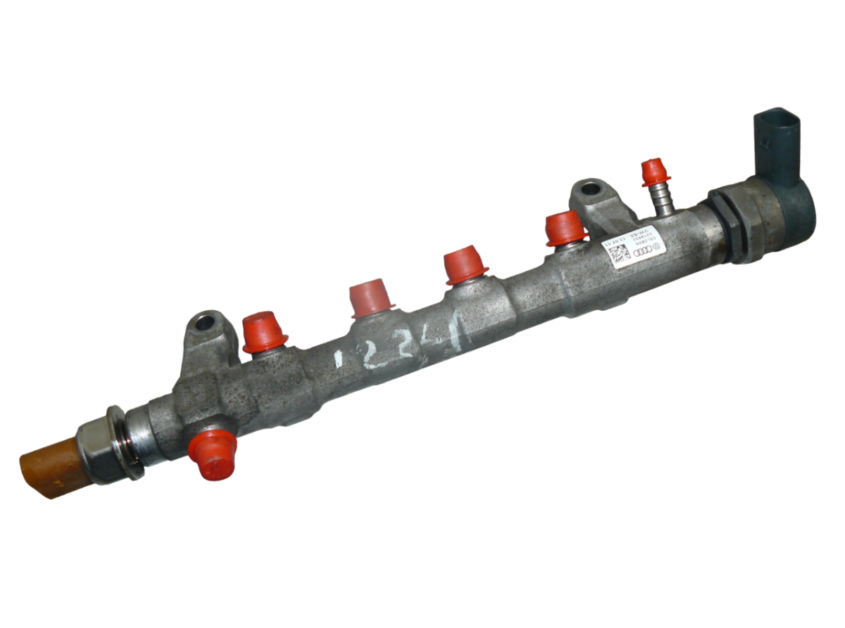 Volkswagen Passat (B7) Fuel Distributor / fuel rail Fuel Distributor / fuel rail VW PASSAT B7 / ALL...