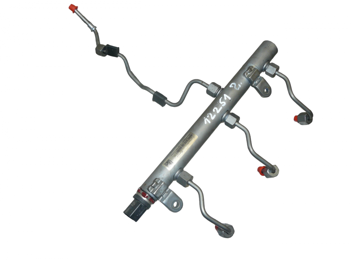 Fuel Distributor / fuel rail CHRYSLER 300C I (2004-2010)
