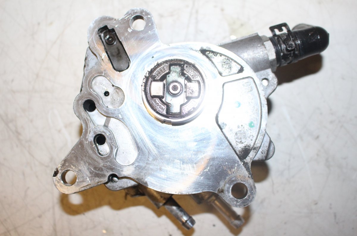 Audi A6 (C6) Fuel injection pump, diesel 03G145209 Fuel injection pump, diesel AUDI A6 /...