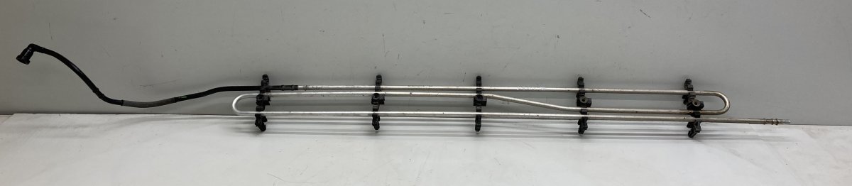 Renault Espace Fuel hose from filter to pump 175100725R Fuel hose from filter to pump RENAUL...
