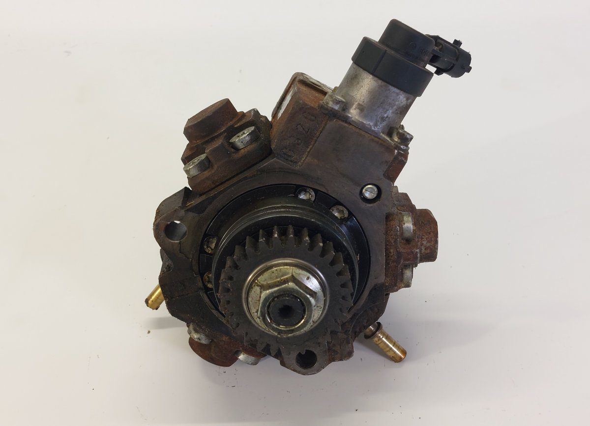 Nissan X-Trail Fuel injection pump, diesel 8200679828 0445010170 Fuel injection pump, dies...