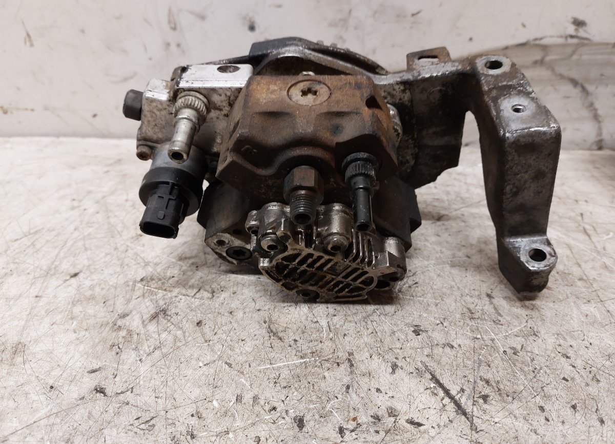 Mazda 3 (BK) Fuel injection pump, diesel Fuel injection pump, diesel MAZDA 3 I (BK) (200...