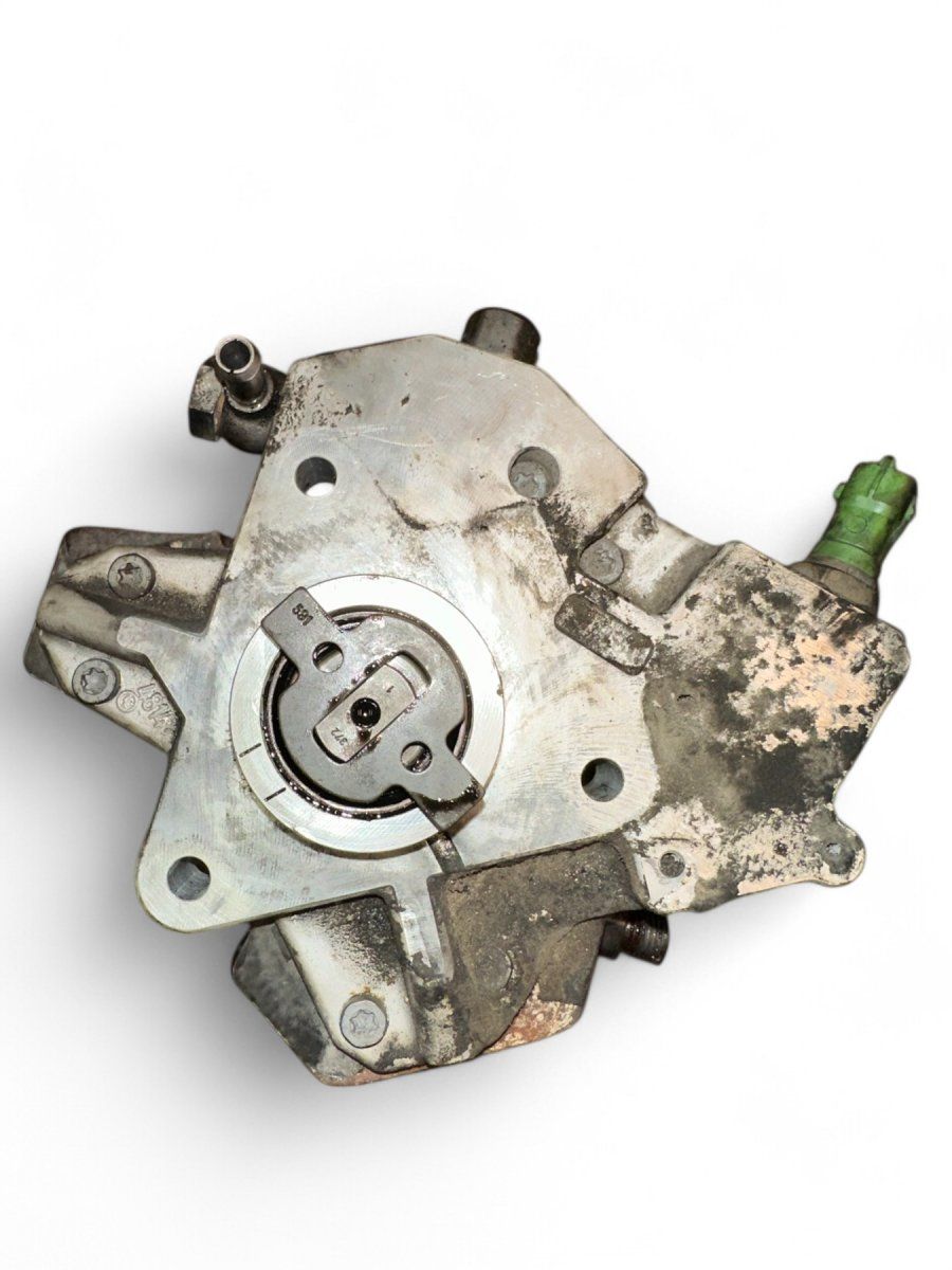 30756125 0445010111 8692521 31303475 36001127 Fuel injection pump, diesel VOLVO S80 II (AS) (2006-2016)