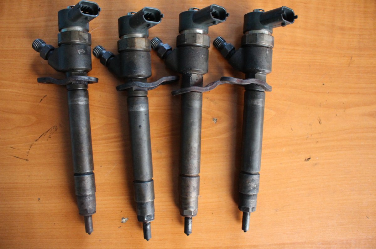 Volvo XC90 Fuel Injector 30750283 Fuel Injector VOLVO XC90 I (2002-2014)...