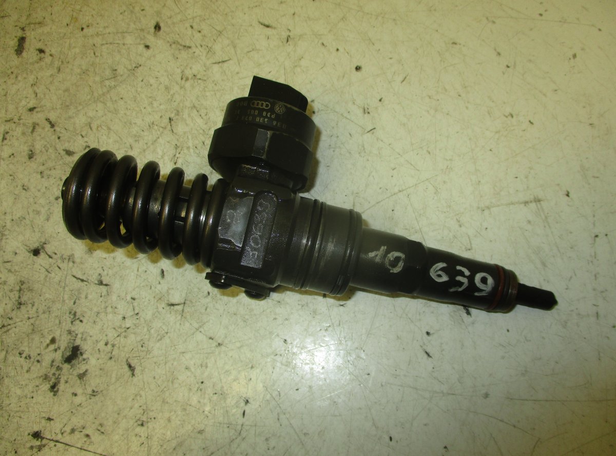 Volkswagen Golf 3 Fuel Injector 0414720007 Fuel Injector VW GOLF IV (1J) (1997-...