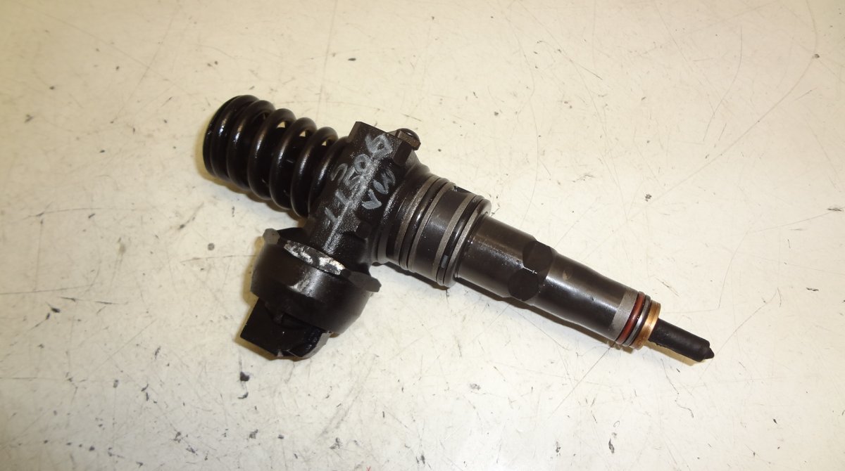 Volkswagen Touareg Fuel Injector 0414720220 0414720217 0414720270 Fuel Injector ...