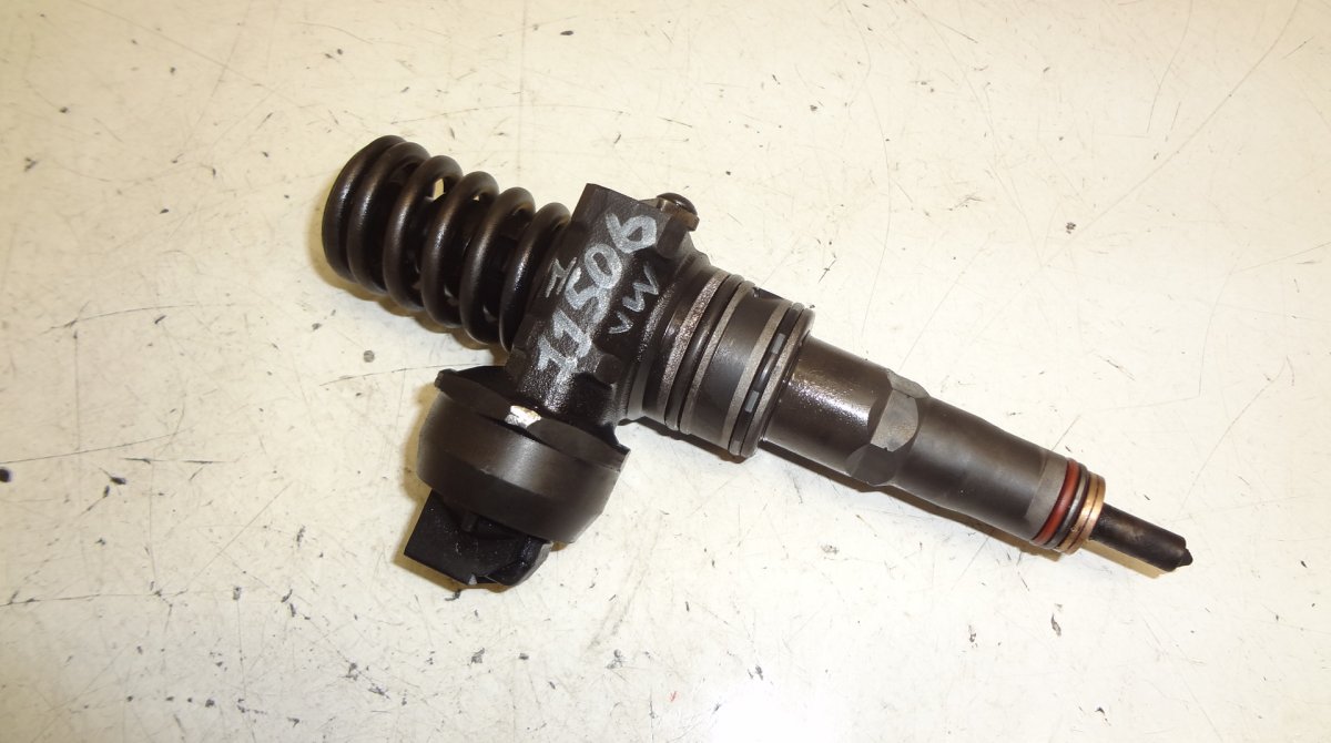 Volkswagen Touareg Fuel Injector 0414720220 0414720217 0414720270 0986441565 Fue...