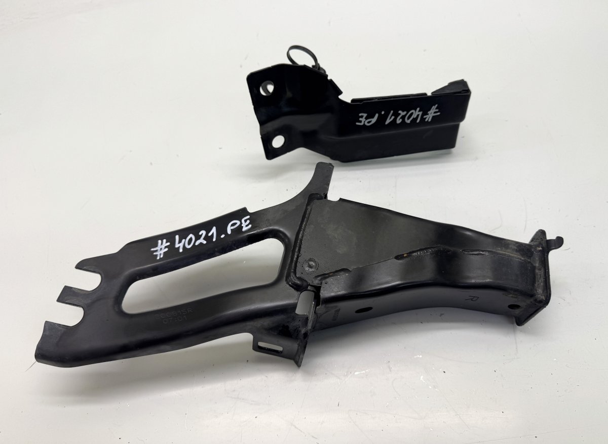Volvo XC60 Front Bumper beam holder right 31329436 31261932 Front Bumper beam holder righ...