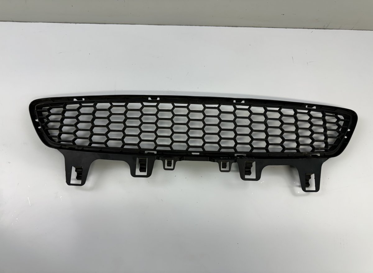 BMW 3 (F30 / F31) Front Bumper Grille central 51118054294 Front Bumper Grille central BMW 3 (...
