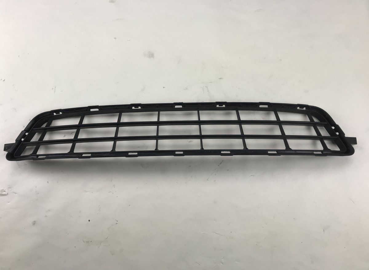 57731VA090 Front Bumper Grille central SUBARU LEVORG I (VM) (2015-2020)