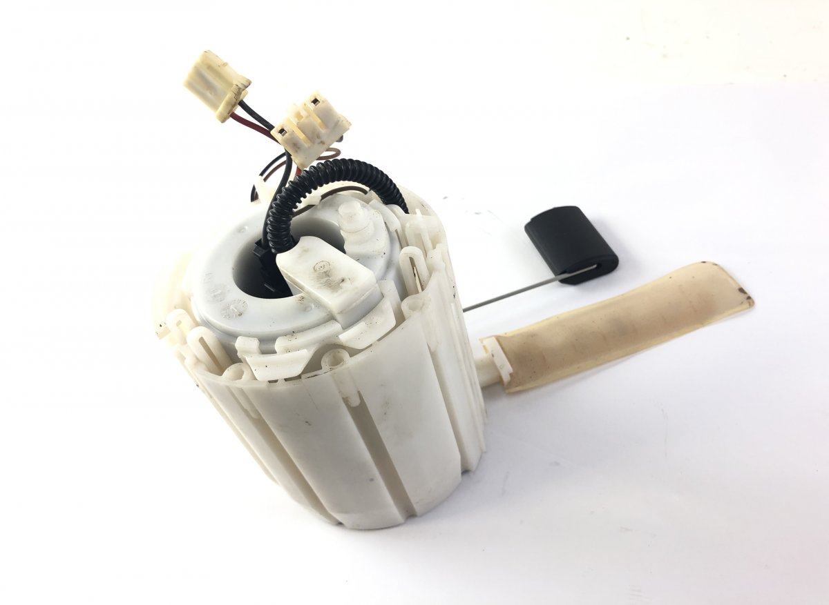 Kia ceed (JD) Fuel delivery pump 31110A2000 Fuel delivery pump KIA CEE'D II (JD)...