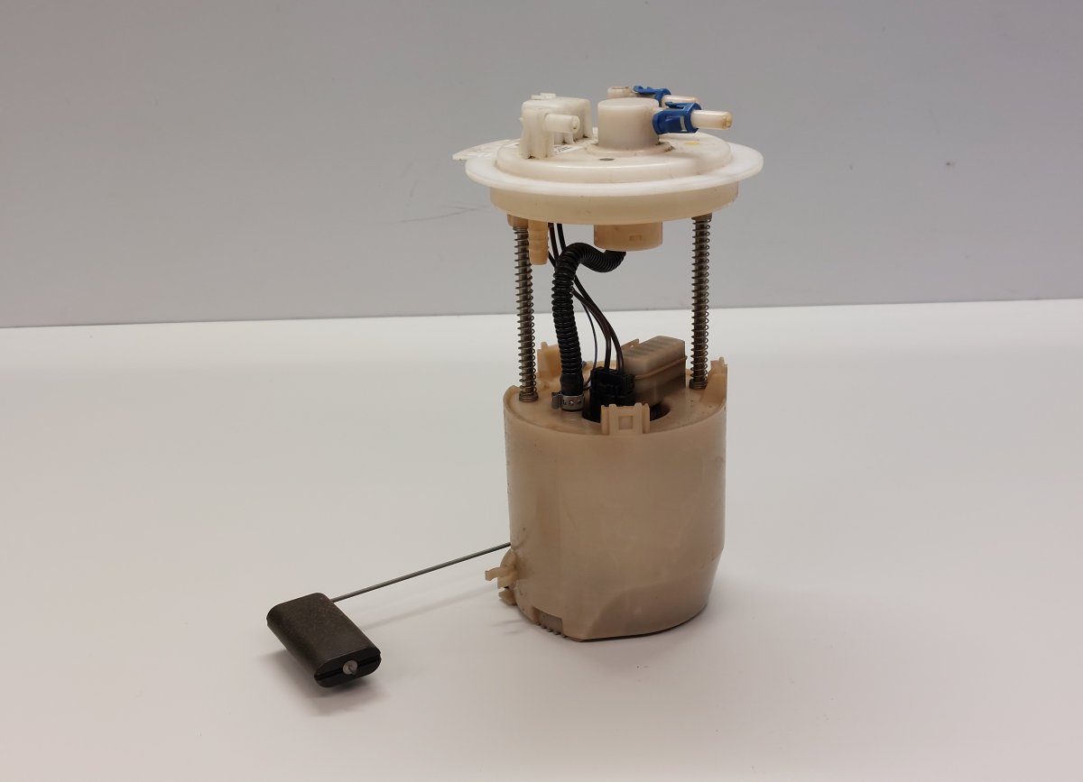 Nissan Note (E11) Fuel delivery pump 170403VA1B Fuel delivery pump NISSAN NOTE II (E...