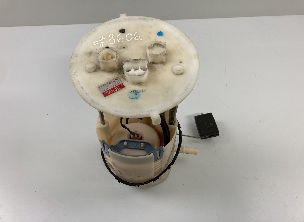 Lexus IS Fuel delivery pump 7702053190 292100-0841 Fuel delivery pump LEXUS...