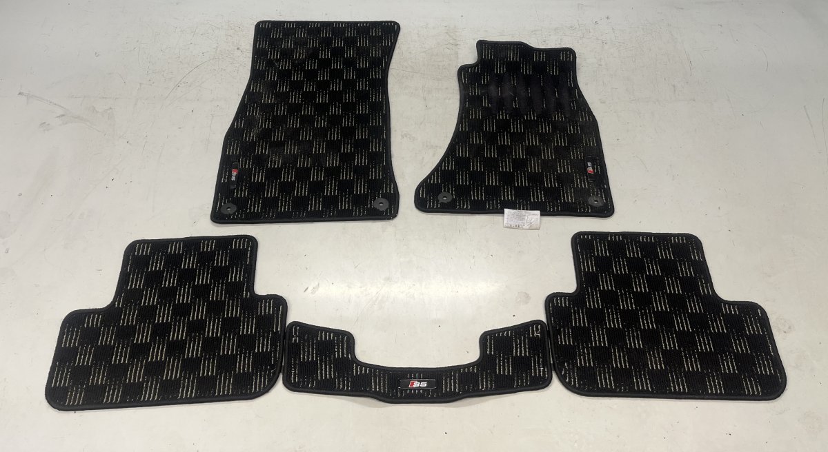 Audi A5 (B8) Floor Mat Set 8K2863691C 8K0864450B Floor Mat Set AUDI A5 (B8...