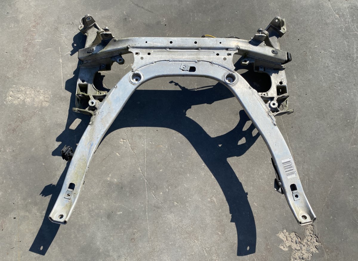 BMW 6 (E63 / E64) Front Axle Beam 31116782458 6782458 Front Axle Beam BMW 6 (E63,...
