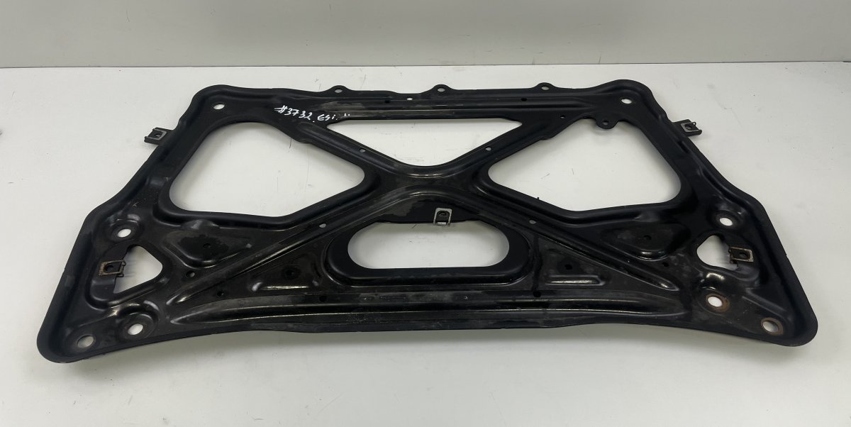Audi A6 (C7) Front axle beam / engine beam, other 4H0399345P Front axle beam / engine beam, other...