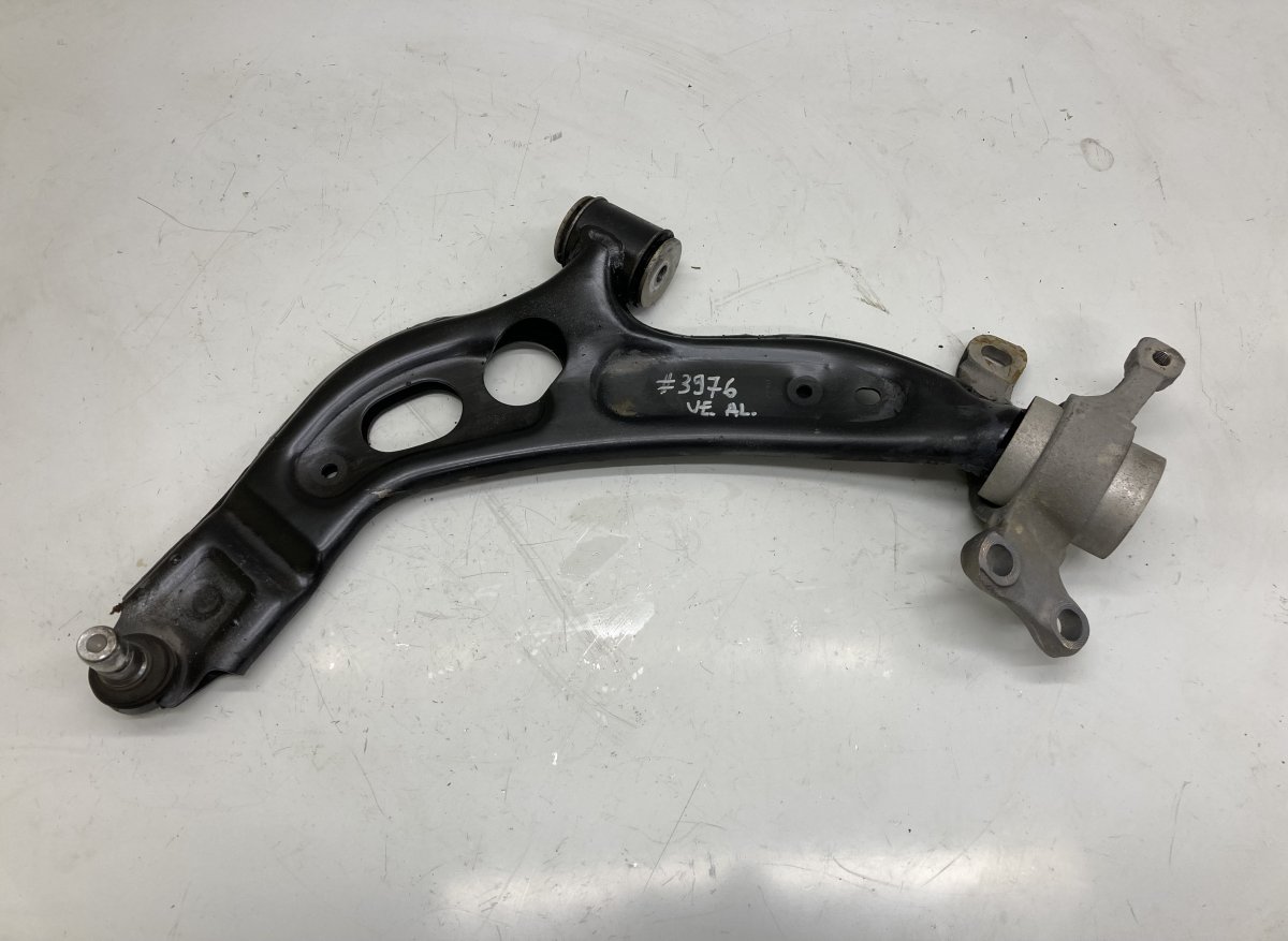 BMW 2 (F22 / F23) Front Axle Track Control Arm lower left 6879843 Front Axle Track Control Arm lower left...