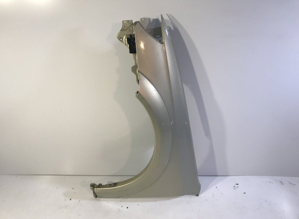 Fender Front Left SUBARU LEGACY IV / Outback (2003-2009)