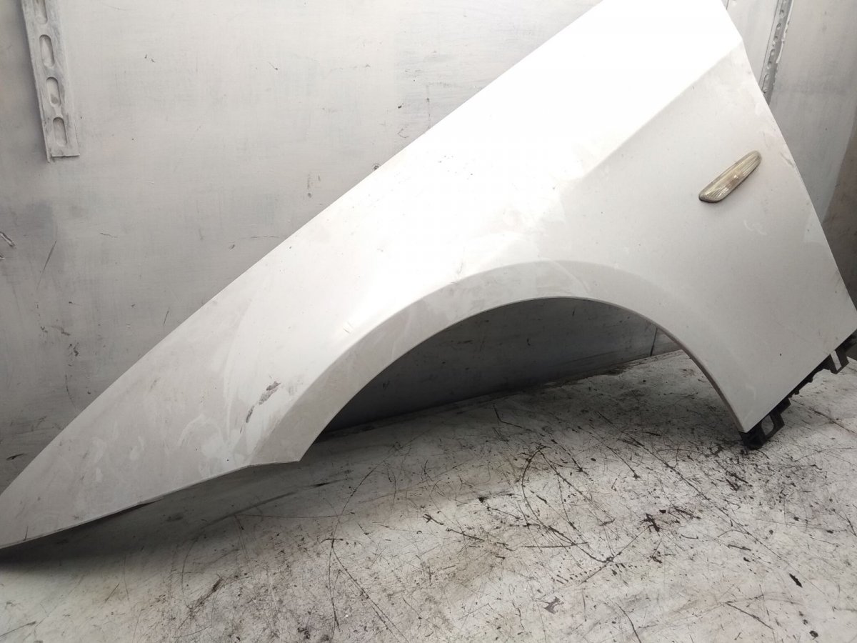 BMW 3 (E90 / E91 / E92 / E93) Fender Front Left Fender Front Left BMW 3 (E90, E91, E92, E93) (2...