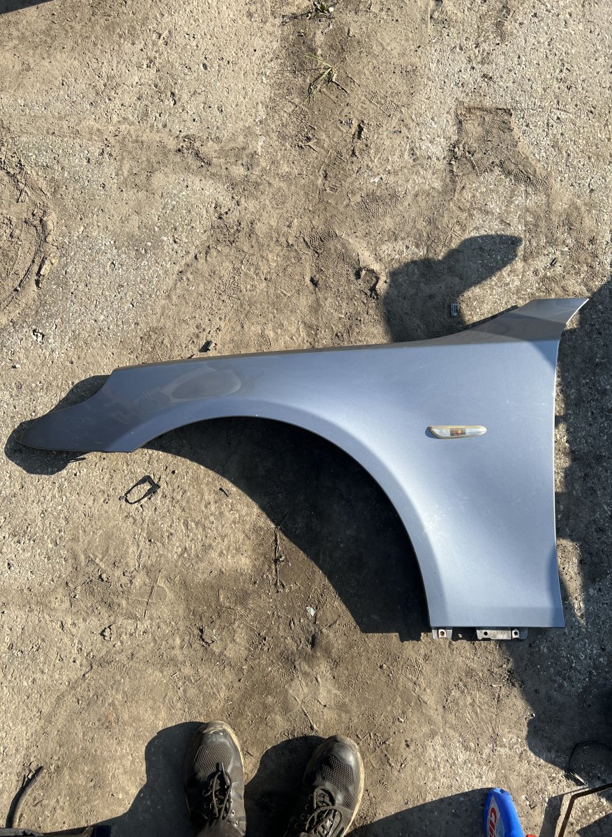 BMW 5 (E39) Fender Front Left Fender Front Left BMW 5 (E60, E61) (2003-2010)
...