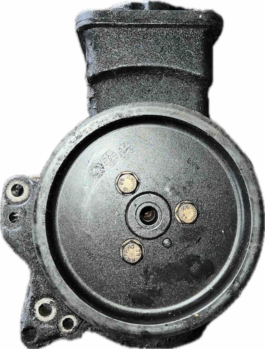 BMW X5 (E53) насос усилителя рулевого управления Power steering pump BMW X5 (E53) (2000-2007)

P...
