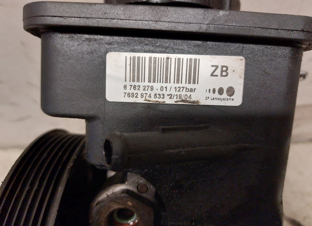 BMW X5 (E53) насос усилителя рулевого управления Power steering pump BMW X5 (E53) (2000-2007)

P...