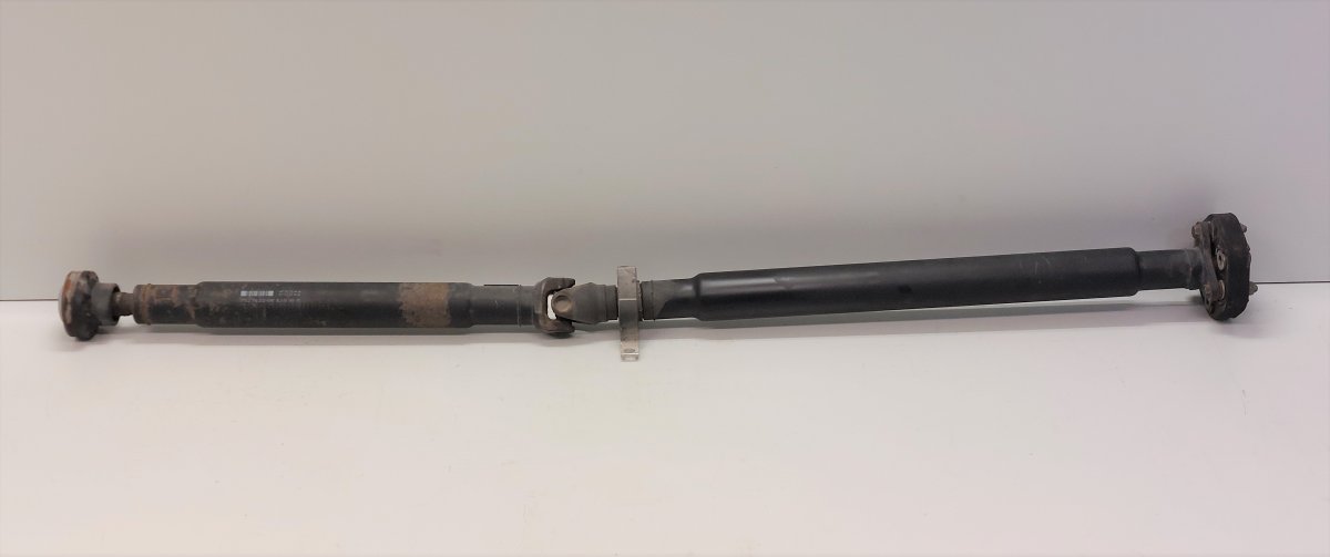 BMW 7 (E65 / E66 / E67 / E68) Propeller Shaft Complete 7527622-08 752762208 Propeller Shaft Complete B...
