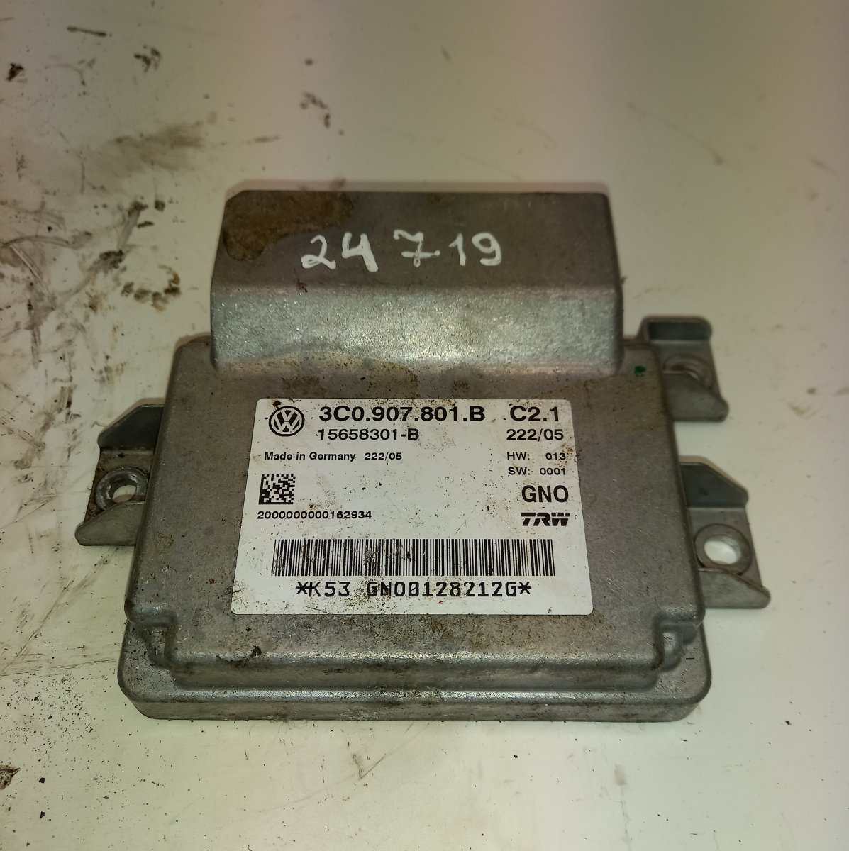 Volkswagen Passat Parking brake control unit 3C0907801B Parking brake control unit VW PASSAT...