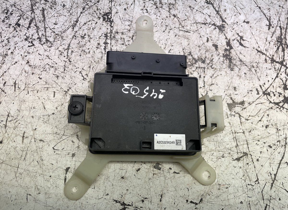 Parking brake control unit VOLVO S60 II / V60 I (2010-2018)