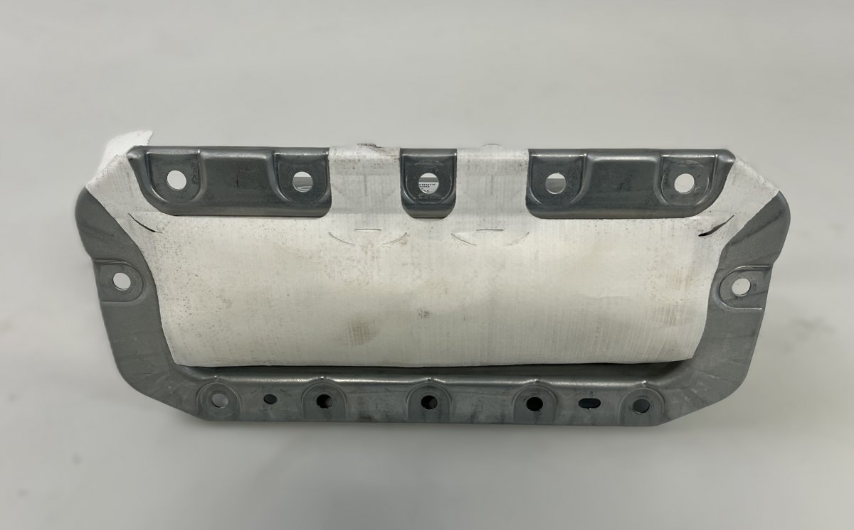 BMW 1 (E81 / E82 / E87 / E88) passenger airbag 39924832204 34126472D Passenger Airbag BMW 1 (F...