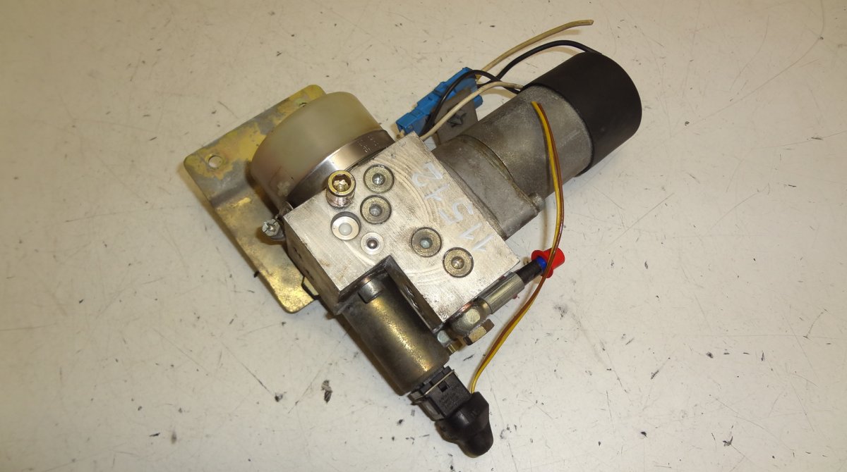 BMW 7 (E65 / E66 / E67 / E68) Power bootlid / tailgate motor HB70087-02 Power bootlid / tailgate motor BMW 7...